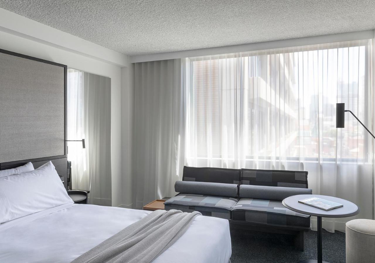 Lancemore Crossley St. Мельбурн Экстерьер фото A room at the Hotel Indigo in Paris, France